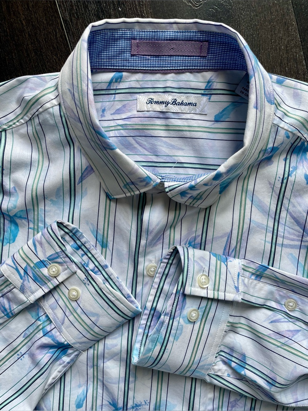 Tommy Bahama - cotton/ silk blend dress shirt Size Large